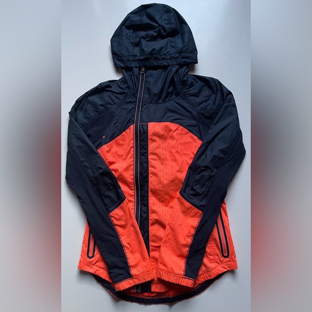 Lululemon Run: Get Up And Glow Jacket *Reflective 360